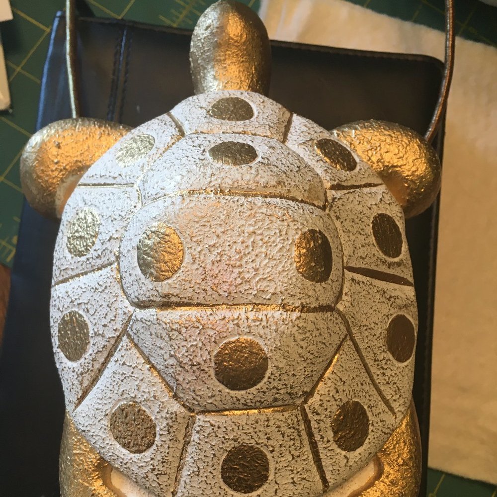 Turtle shoulder bag